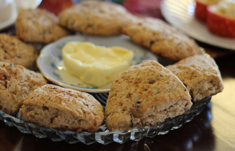 Image of lavender scones with butter on a plate